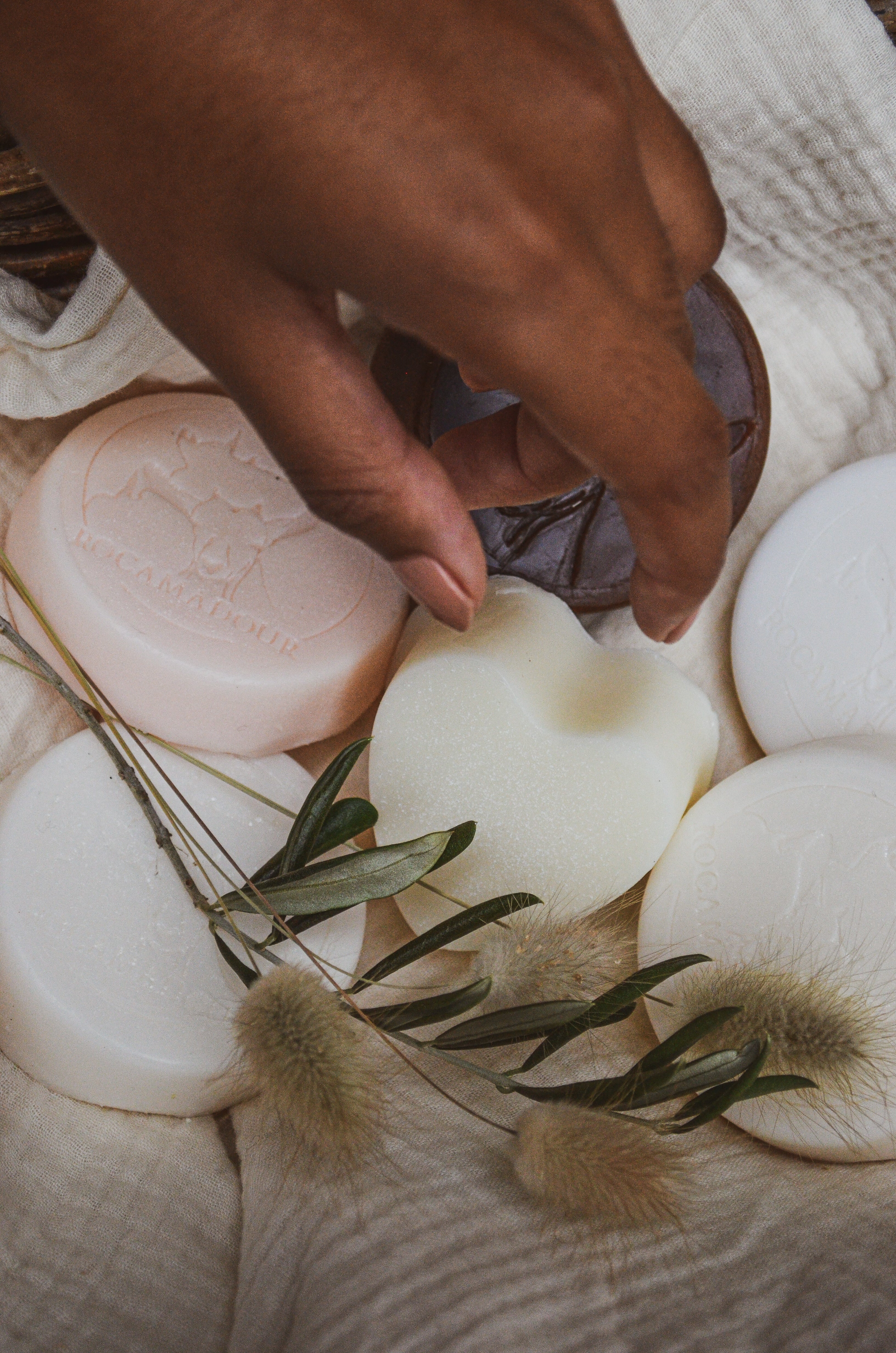 Exquises Caprines Découverte coffret 6 savons lait de chèvre bois