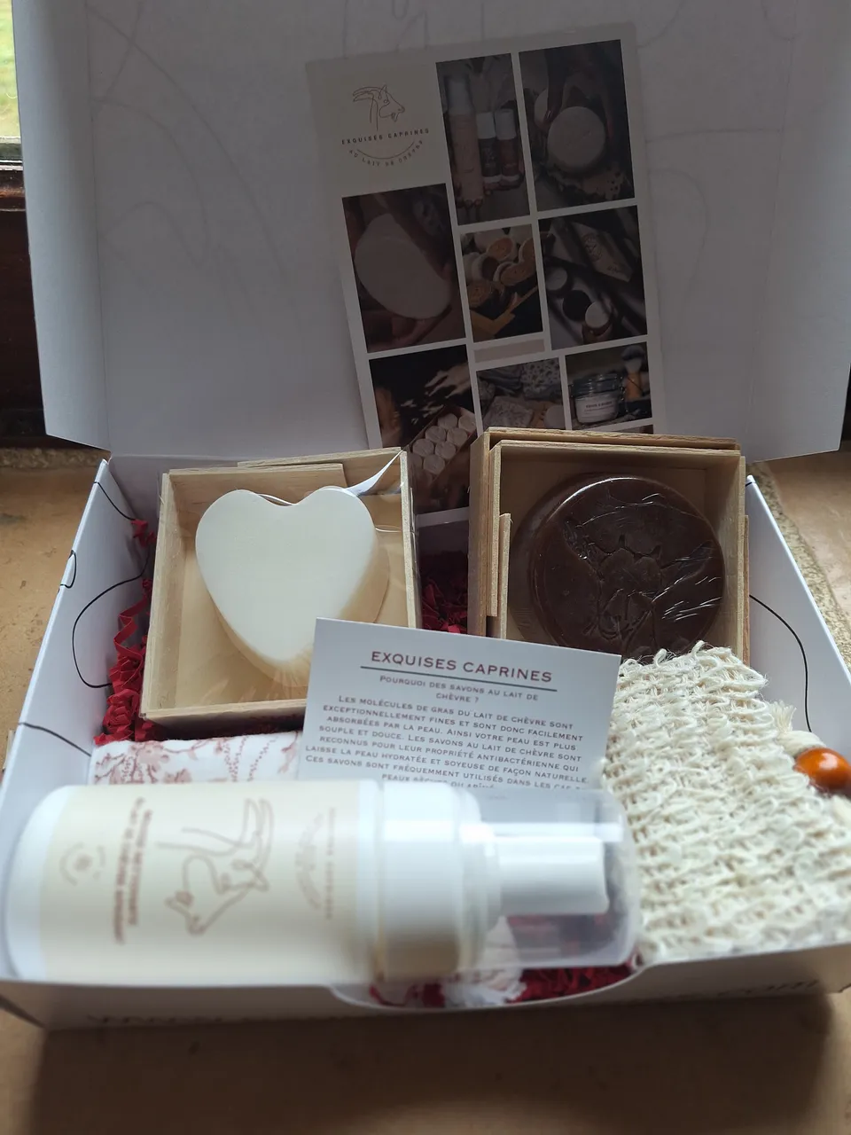 Exquises Caprines Qui MOUSSE coffret lait de chèvre découverte