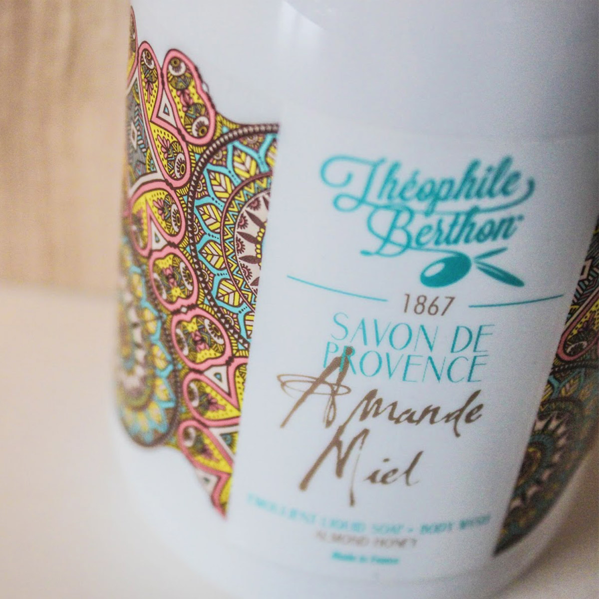 THEOPHILE BERTHON Coffret Espièglerie amande miel 2 soins