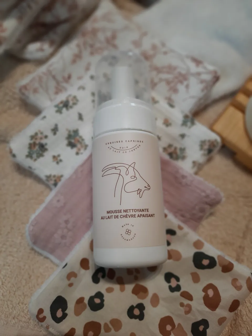 Exquises Caprines Soins au lait de chèvre Mousse Nettoyante 100ml peau sensible
